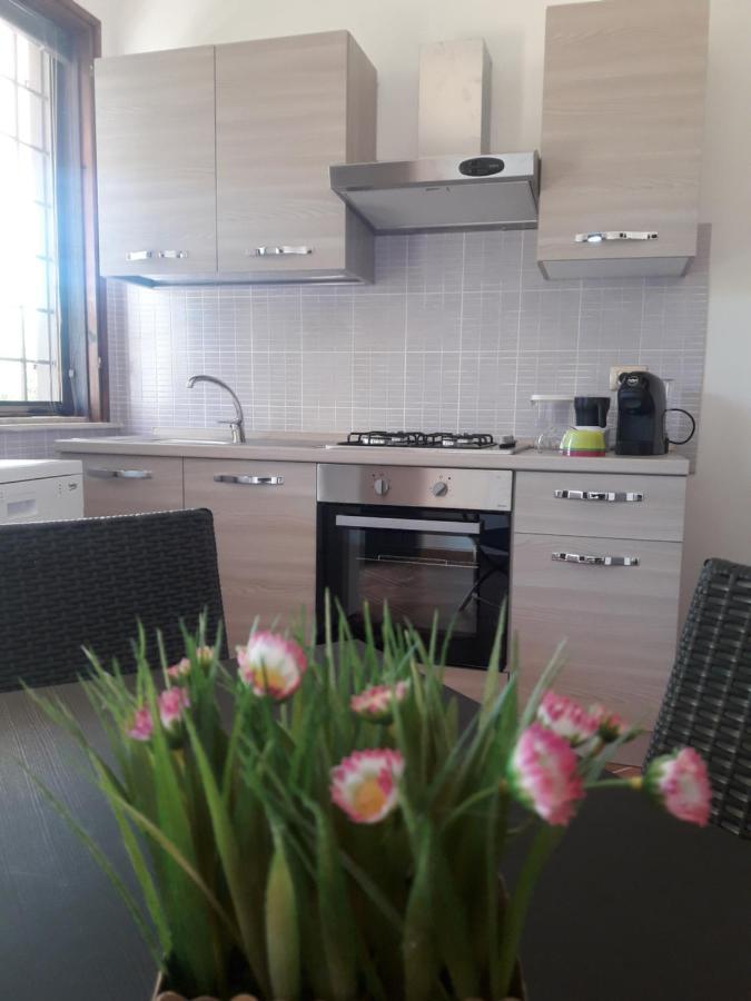 Sweet Home & Apartments Fontane Bianche Exterior foto