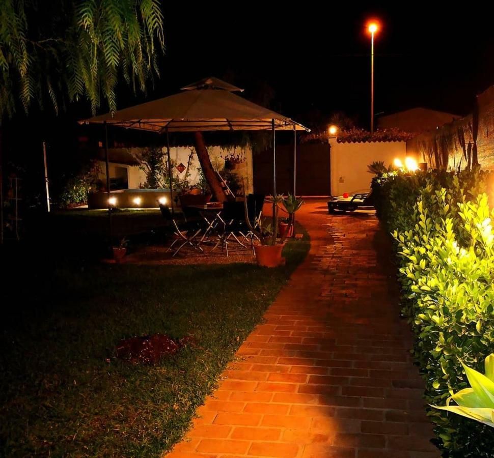 Sweet Home & Apartments Fontane Bianche Exterior foto